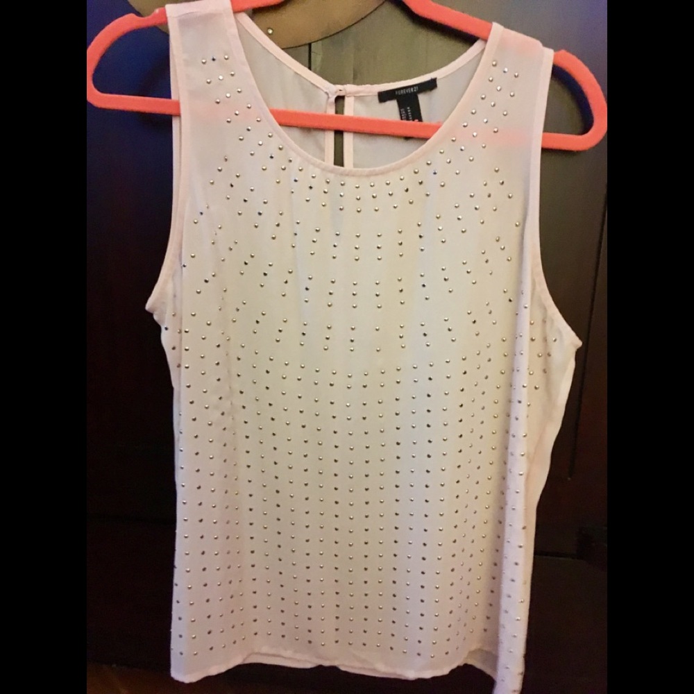 Forever 21 blush shell top w/ silver stud detail